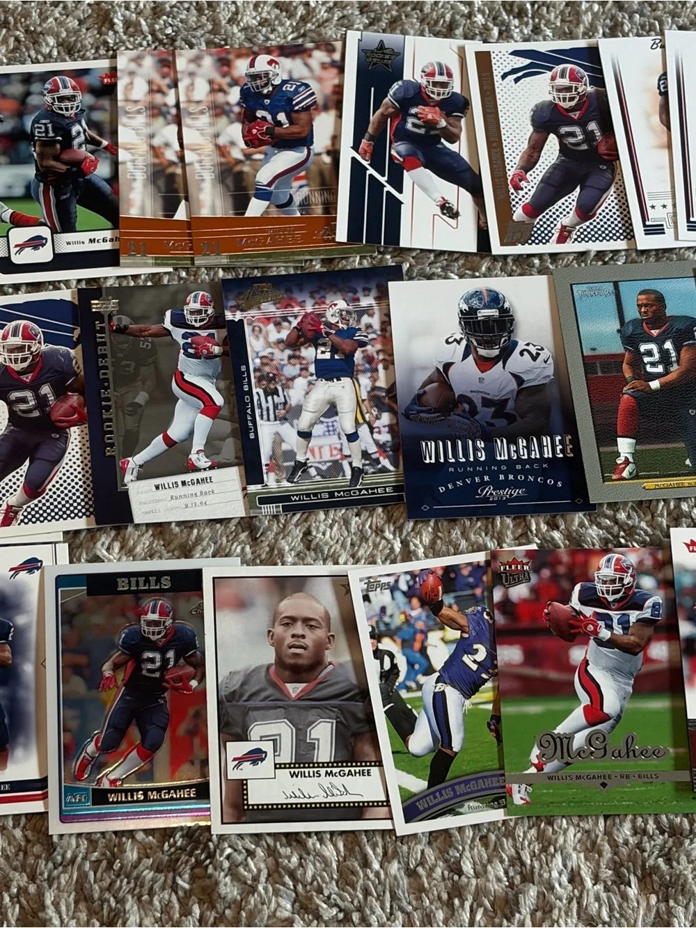 Lot of 28 Willis McGahee football cards Buffalo Bills Miami Baltimore Ravens